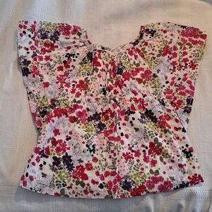 Crazy 8 girls size 5/6 tiny flower floral blouse, fluttery sleeves